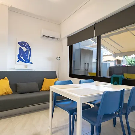 Stylish For 2 In Abelokipi Apartment Athens